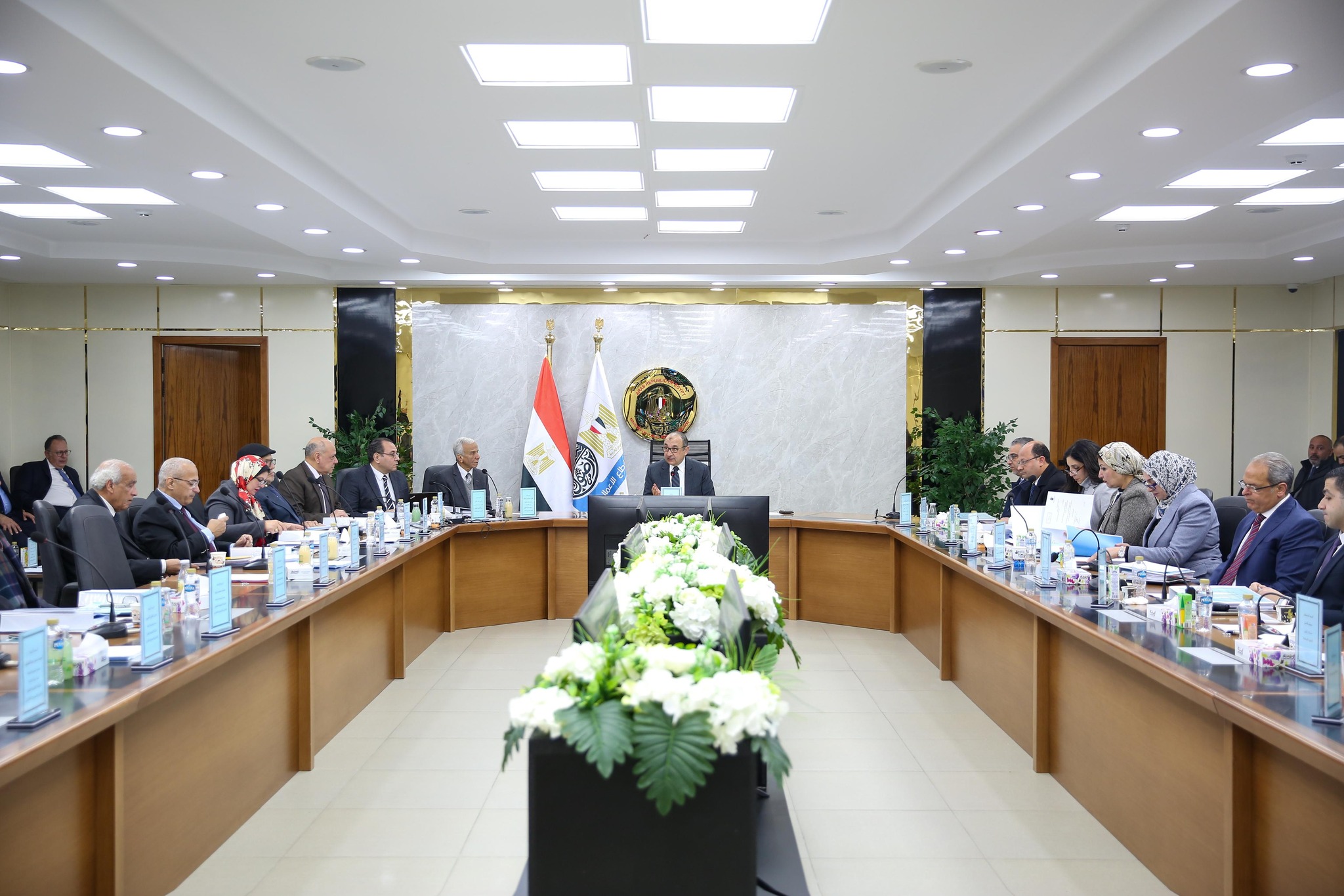 عمومية القابضة للغزل والنسيج برئاسة وزير قطاع الأعمال العام تعتمد ميزانية 2023/2024
