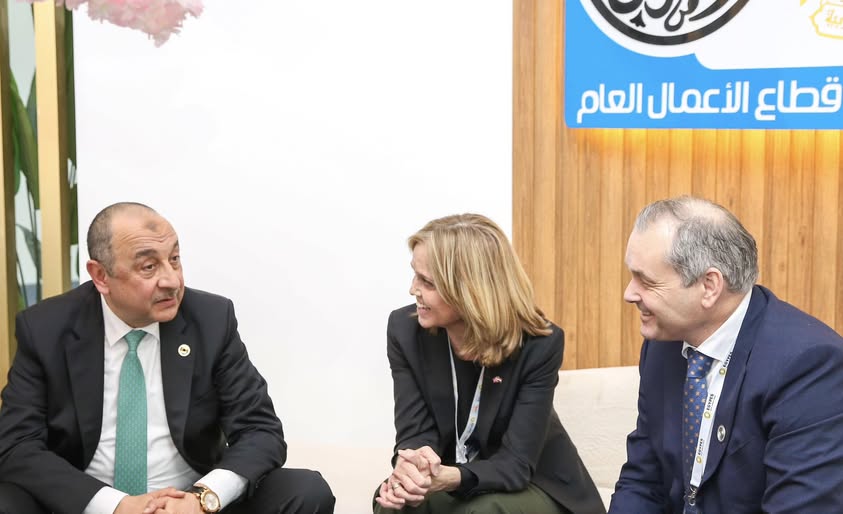 وزير قطاع الأعمال العام يلتقي رئيس “هوج” النرويجية لبحث سبل التعاون المشترك